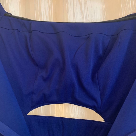 Royal Blue Off-Shoulder Short Sleeve Padded Front Cut-Out Form Fitting Dress - Picture 3 of 6